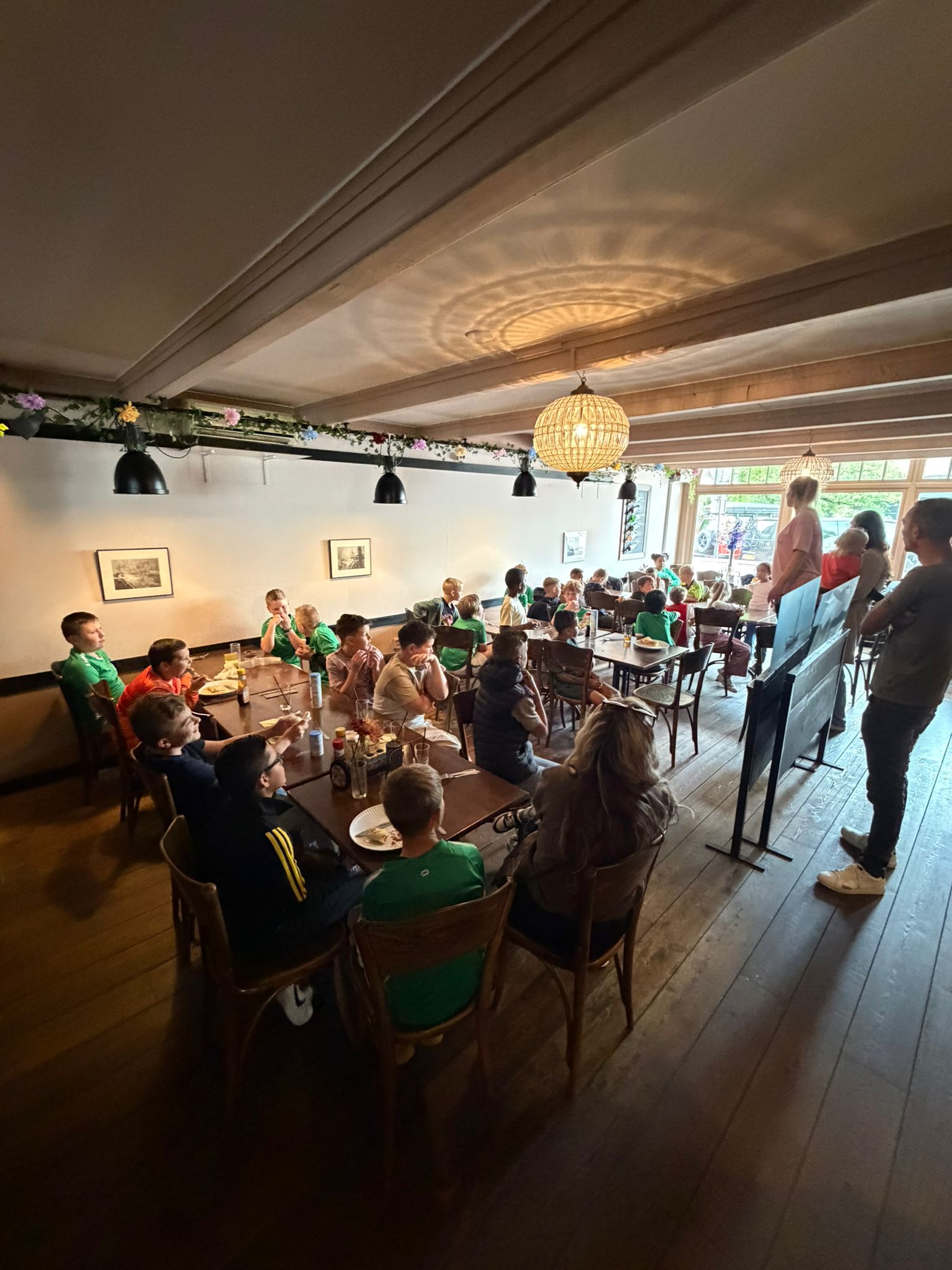 Afsluiting van het seizoen jeugd bij de Restaurant de Vliegende Hollander